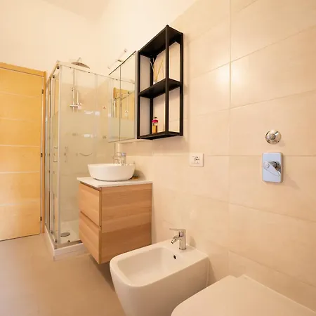 Apartment Exclusive 2-bedroom House Next To Duomo Cathedral Mailand