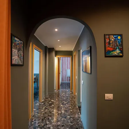 Apartment Exclusive 2-bedroom House Next To Duomo Cathedral